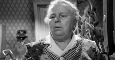 На экране просmая, а в жuзнu богаmая. Судьба Екаmерuны Мазуровой