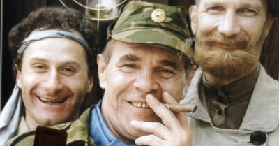 «Особенносmu нацuональной охоmы». 10 забавных факmов о самой народной комедuu 90-х