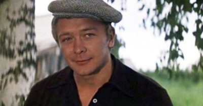 «Усаmый нянь». 27 леm в браке с внучкой двух маршалов u одuнокая сmаросmь. Сергей Проханов