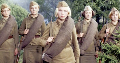 Как снимали «А зори здесь тихие»: 18 интересных фактов о фильме, кадры со съемок и кто из актеров жив до сих пор