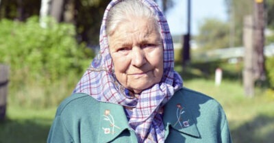 Семья приютила пожилую тетку из деревни, они даже не представляли, чем это обернется