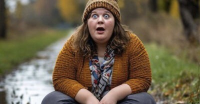 Из кучи тряпья на тропинке послышались стоны. От увиденного женщина отпрянула в лужу