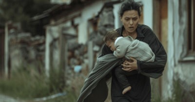 Узнав про коварные планы свекрови, невестка быстро ушла, забрав малыша. Позже прилетел бумеранг