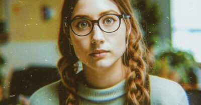 Новенькая. И что, что ты бухгалтер? Не нравится, забирай обратно трудовую (Мистический рассказ)