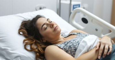 Муж умолял отключить жену от аппаратов, но произошло нечто неожиданное