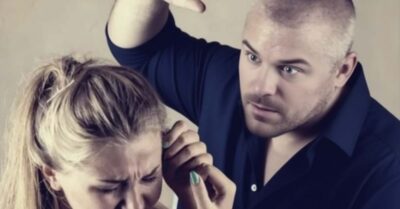 После того как муж позволил себе поднять на меня руку, он ещё и подал в суд, пытаясь лишить меня наследства. Но мой дед, как оказалось, приготовил для таких случаев запасной выход.