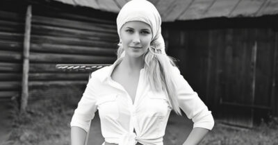 Дед с его „кабыздохом“ Шуриком и моя истерика над бабушкиными справками превратились в золотую жилу под открытым небом. Финал заставит бросить всё и рвануть в деревню