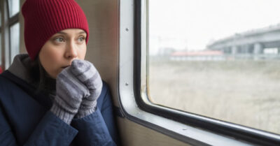 Отсидела своё, три года ждала этот день, мечтала обнять детей.  Дети отвыкли от её лица. Но одна ночь на сеновале перевернула всё