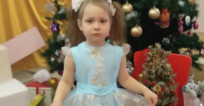 Небогато одетую малышку выгнали с детского утренника. Отец нашел, как изящно поставить на место мамаш-хамок