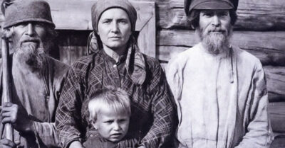 1933 год. Он купил её, как племенную кобылу, получил сына и навеки потерял жену, решив, что так и будет всегда… не зная, что она лишь ждала своего часа, чтобы сыграть главную роль в чужой драме