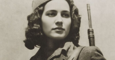 История о маленькой девочке, которую война лишила всего, даже голоса. Её молчание хранило невыносимую тайну, пока простая кукла не стала ключом к памяти, заставив снова пережить ужас и… заговорить