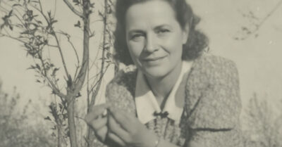 Прошла через войну, выгнала соперницу и вышла замуж под удивлённый шепот всего села. А потом оказалось, что её любовь — это молоко, которое не скиснет даже через десятилетия