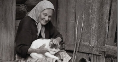 В 1941-м она получила похоронку на мужа. В 1993-м на её пороге стояла маленькая девочка с глазами ушедшего внука