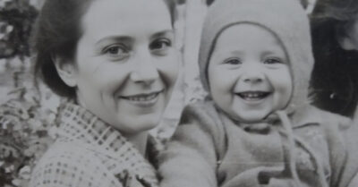 Мой муж думал, что сможет разыграть меня слезливой сказкой о чужом больном ребёнке, чтобы смотаться с молодой хищницей на мои же кровные. Я сделала вид, что поверила этой авантюре, а потом лично познакомила его «любовь» с меню его диетических паровых котлеток и ночных кошмаров с мокрыми простынями