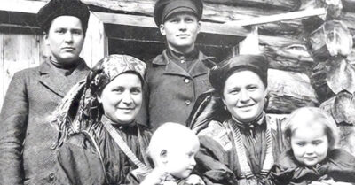 Ленинград, 1942 год. Отчаявшаяся мать совершает немыслимое, чтобы спасти детей, подменяя документы погибших соседей. Её дочь везёт обессиленного брата по Дороге жизни, в то время как сама женщина остаётся в ледяном аду, где каждый день — борьба за жизнь и надежда, что её жертва не напрасна