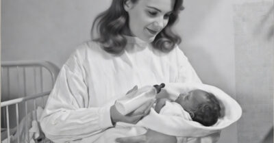 Я отказалась от ребенка ради светлого будущего. Будущее настало, и я стою под окнами чужой семьи, где живет мое настоящее. Иногда нужно потерять всё, чтобы найти повод не выброситься из окна