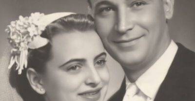 Родители сосватали нас еще до войны, но за день до свадьбы он сбежал с другой. Я думала, моя жизнь кончена, пока в деревню не приехал тот, кто изменил все