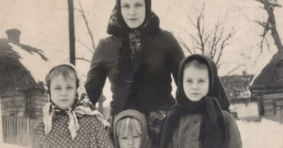 Мой муж вечно был в рейсах и дарил кружевное бельё, пока я не нашла его второй паспорт, вторую жену и баньку, которую он, оказывается, топил не для меня