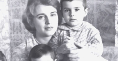 1933 год. Она родилась от греха и слюны, её колыбелью была халупа выжившей из ума старухи, а единственным наследством — умение выживать… и самые страшные тайны скрываются за самой невинной улыбкой