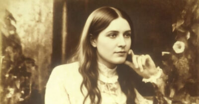 1835 г. Луна тает, ведьмы крадут младенцев, а в барском доме под пелёнками вместо наследника лежит полено, пока все делают вид, что так и надо, и только одна дуреха-девка видит настоящую правду