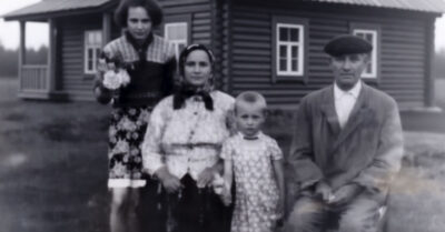 Ленинград, 1942 год. Мать, рискуя всем, совершает невозможное, чтобы спасти своих детей, подменив документы погибших соседей. Её дочь везет умирающего брата по Дороге жизни, не зная, увидит ли мать снова