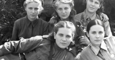 Три неразлучные подруги. Их детство закончилось в один миг — летним воскресеньем 41-го. Теперь одна спасает раненых под обстрелами, другая растит новую жизнь в тылу, а третья ищет своё счастье