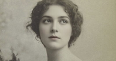 Они нашли ему идеальную жену из нищей семьи — тихую, работящую и безропотную. Его сдали свои. Он выжил в аду плена и лагерей, храня в кармане гимнастёрки ветхую молитву. Она ждала его пять долгих лет, веря, что любовь сильнее войны и несправедливости