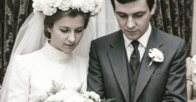 Мамаша-сваха втюхала свою хромую дочку с комплексами моему никчемному, но ангельски красивому родственнику-инвалиду, думая, что переделает его баблом и рынком, а он просто сбежал и оставил ей кое что на память