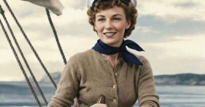 На судне, где суеверные мужики хоронятся от женщины, как от чумы, появляется она — повариха Марфа с руками, пахнущими пирогами, и глазами, в которых тонут тайны Енисея. Тот, кто посмеет её обидеть, узнает, почему рыбы в реке слушаются её шепота, а сам Енисей однажды вернёт долг так, что команда навсегда забудет примету «баба на корабле — к беде»