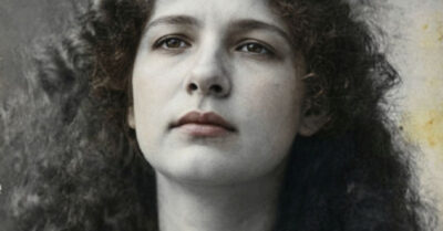 Он приехал в соседнее село к одной, а уехал с мыслями о другой. Случайная встреча у калитки, пара украдкой брошенных взглядов — и вот уже весь мир перевернулся. Но судьба приготовила им испытание посложнее, чем просто запретная любовь