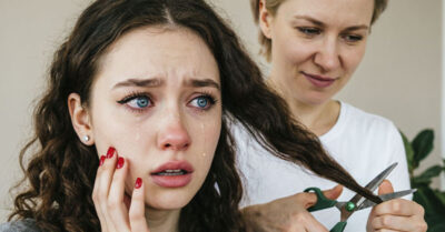 Завистливая мачеха остригла падчерицу. Наутро отец застыл на пороге, а затем совершил поступок, который перечеркнул всё, что они знали об этом тихом человеке