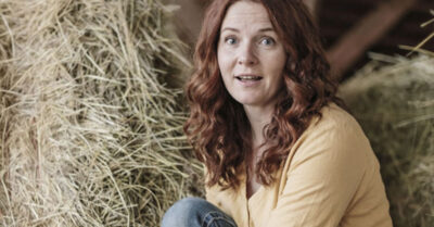 ВШИ. В то утро у сельского магазина женщина с южным загаром громче всех кляла многодетную семью, которая якобы занесла вшей в их чистое село