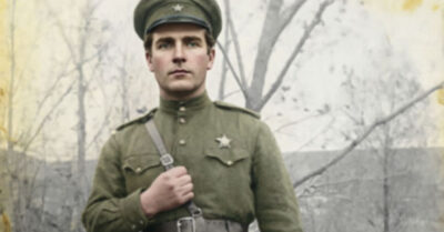 Он ушел на фронт молодым женихом, а вернулся через семь лет чужим именем и со шрамами на лице. Его считали погибшим, но один странный оберег знал правду… Трогательная сага о трех женщинах, переживших невыносимую потерю, и о невероятной встрече в подвале блокадного города, которая соединила разорванные судьбы. История о том, как два серебряных крыла нашли друг друга сквозь смерть и время. Вы не сможете оторваться после первого абзаца