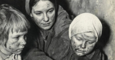 1941–1942 годы. Она отдала новорожденную дочь, чтобы спасти старшую — и это решение сделало её предательницей в глазах собственной совести на полвека. Готовы ли вы узнать, кого на самом деле спасла та страшная блокадная зима: ребёнка или женщину, которая навсегда разорвала своё сердце пополам