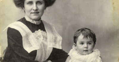 Февраль 1942-го. Молодая служанка вырастила чужого сына как родного и соглашается на страшную ложь ради спасения чести хозяйки, даже не подозревая, какую цену придется заплатить через двадцать лет. Когда их дети встретятся и полюбят друг друга, одна женщина должна будет решить: молчать дальше или разрушить две жизни ради правды