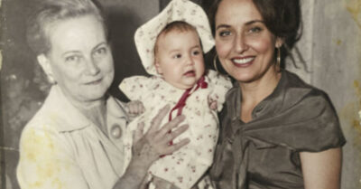 Я пришла к внучке подарить ей полтора миллиона и дом, а она, сверкая наколками от запястий до локтей, послала меня куда подальше, заявив, что мы не родня. И знаете, когда я вышла от нотариуса, я впервые за двадцать лет поняла, что такое настоящее счастье — оставить всё той, кто назвала меня «Бабушка Валя» в моём старом телефоне