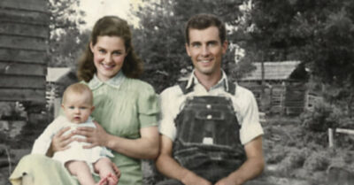 Он плюнул мне в лицо, сказав идти лечить коров, но не знал, что именно в этом коровнике я найду свою настоящую семью, раскрою его грязные тайны об отравлении целой деревни и устрою такую публичную порку его самолюбию, что весь интернет будет аплодировать стоя, пока полиция надевает на него наручники