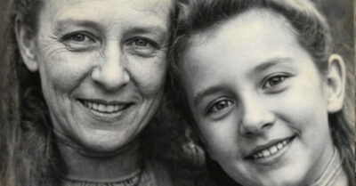 Она вошла в квартиру дочери и застыла: посреди комнаты на стульях стоял настоящий гроб. Соседка решила, что старуха окончательно сошла с ума, дочь рыдала от бессилия. Но то, что произошло в следующую минуту, заставило плакать всех троих