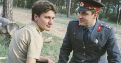 1981 год. Сыновья генерала и работника ЦК совершили преступление. Влиятельные родители их отмазали. Но один милиционер вынес свой приговор — и он суровее закона